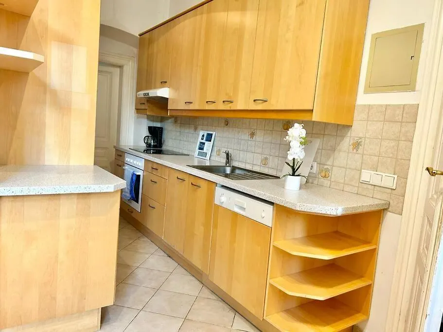 50 M2 Stylish Apartment With Free Parking & Netflix Vienna Austria