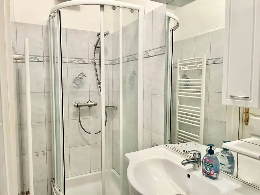 50 M2 Stylish Apartment With Free Parking & Netflix Vienna 0*,  Austria